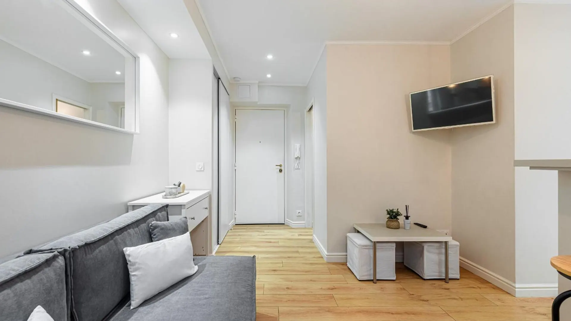 公寓 Lovely 1 Bdr Port Area 尼斯